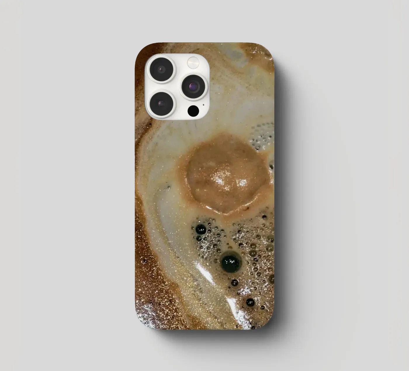 Cap iphone case by Massimo Frascogna