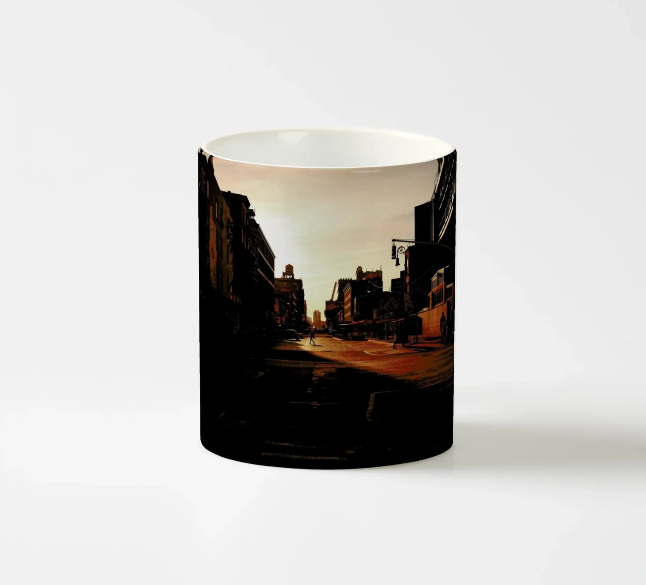 Warm ceramic mug by Philipp Reinhard