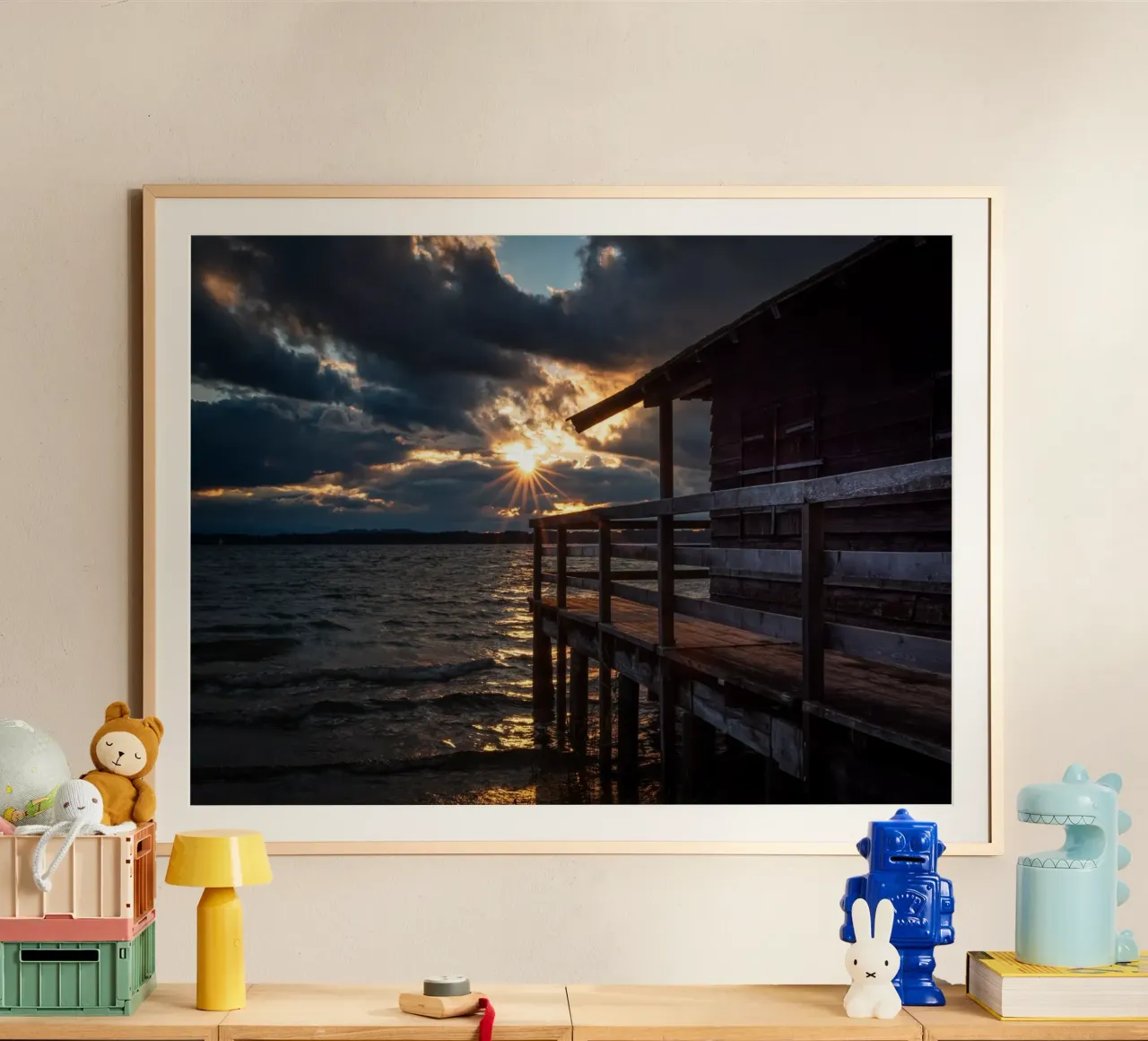 Chiemsee Seehaus al tramonto poster con telaio in legno da 5ecken