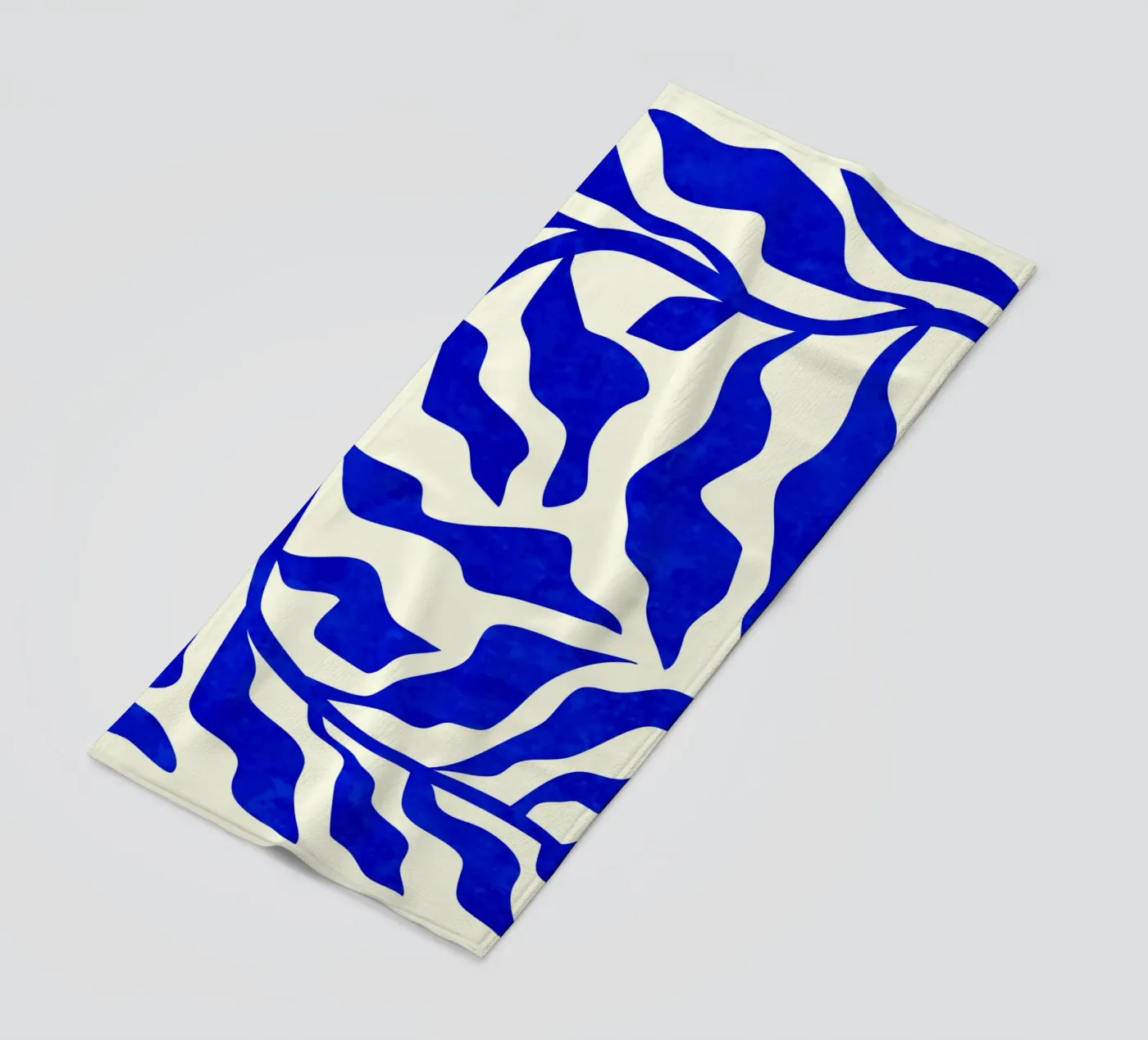 Indigo Eleganz Strandtuch von Kintsugi99