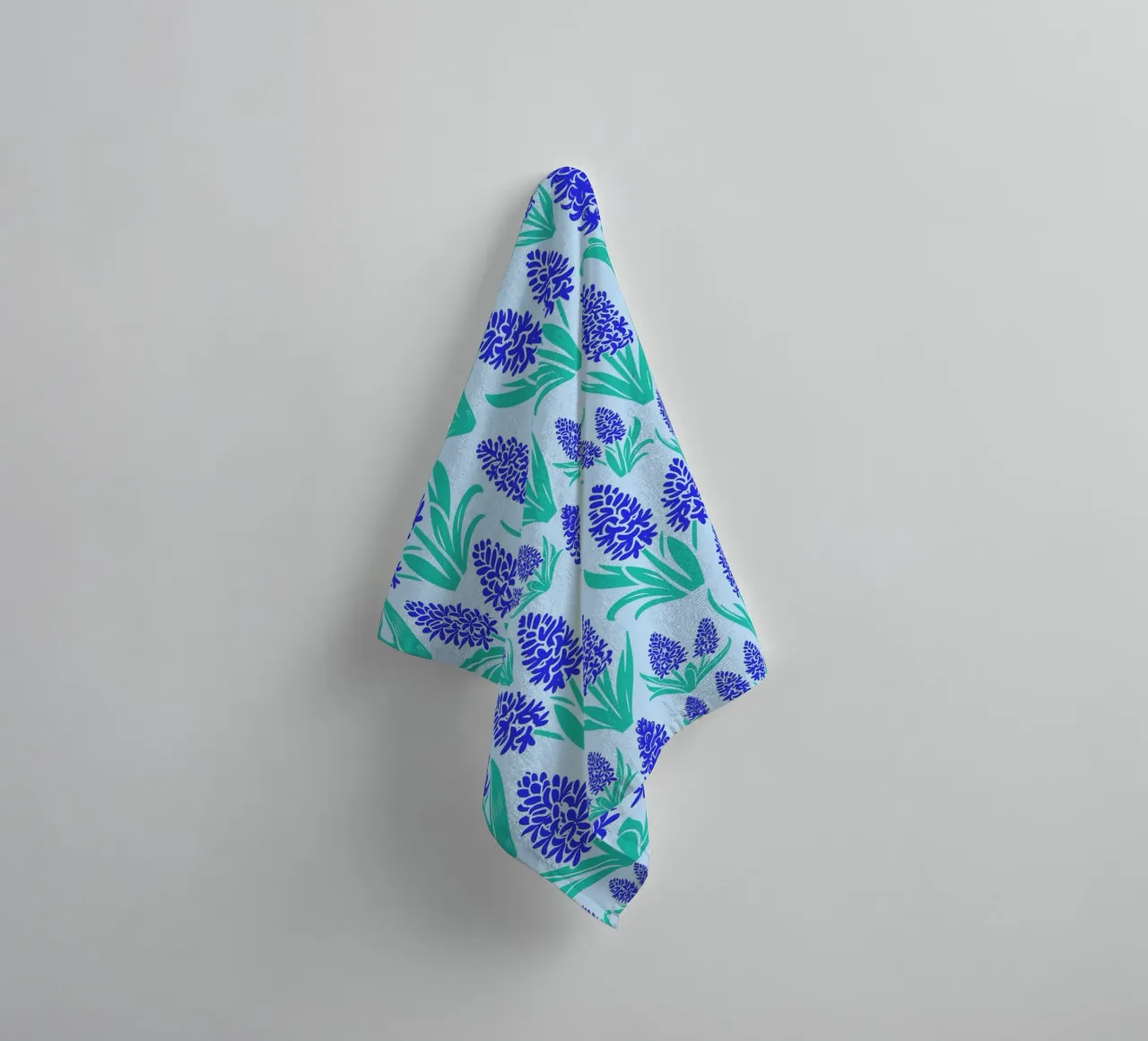 Fiori di giacinto blu asciugamano da bagno da SilverPegasus