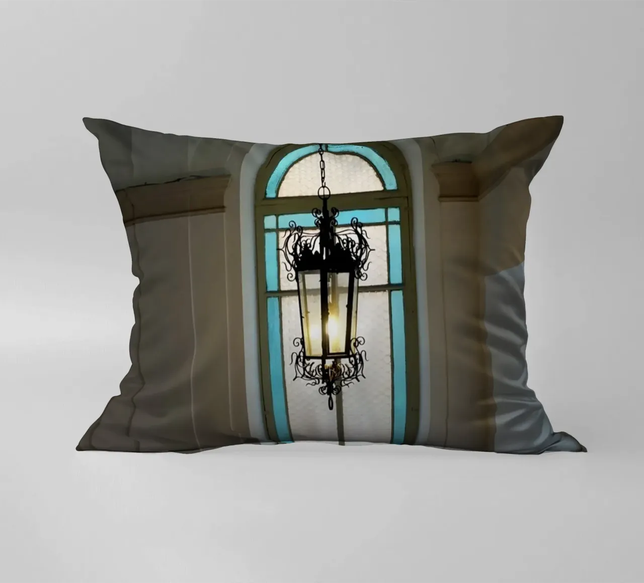 Lamp and window decorative cushion by Massimo Frascogna