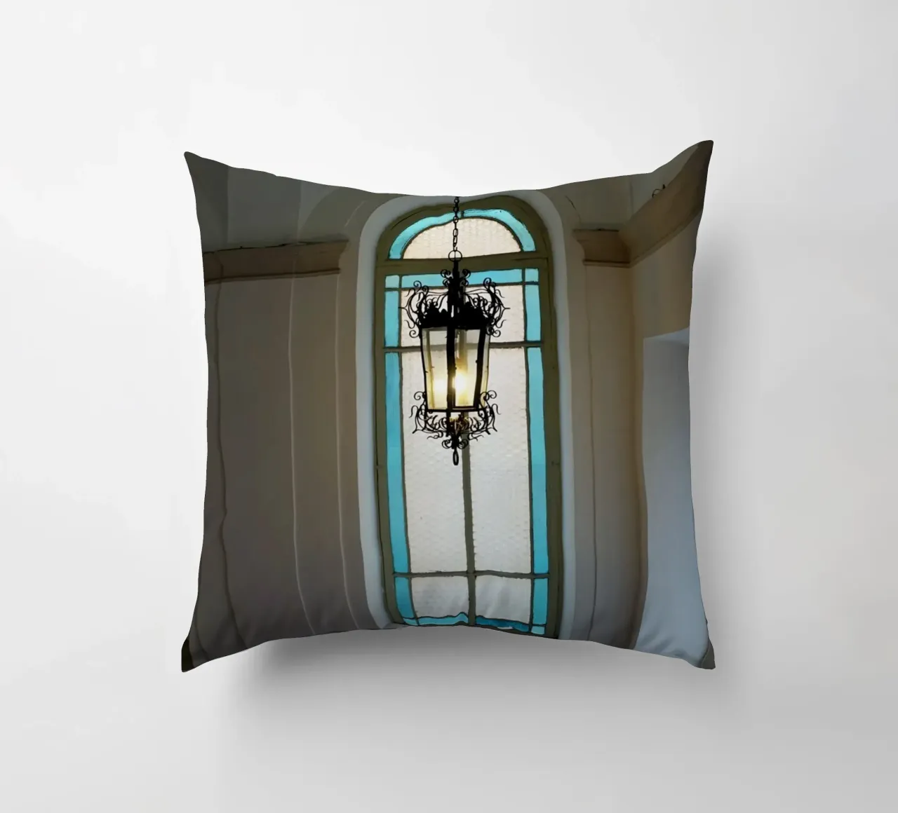 Lamp and window decorative cushion by Massimo Frascogna