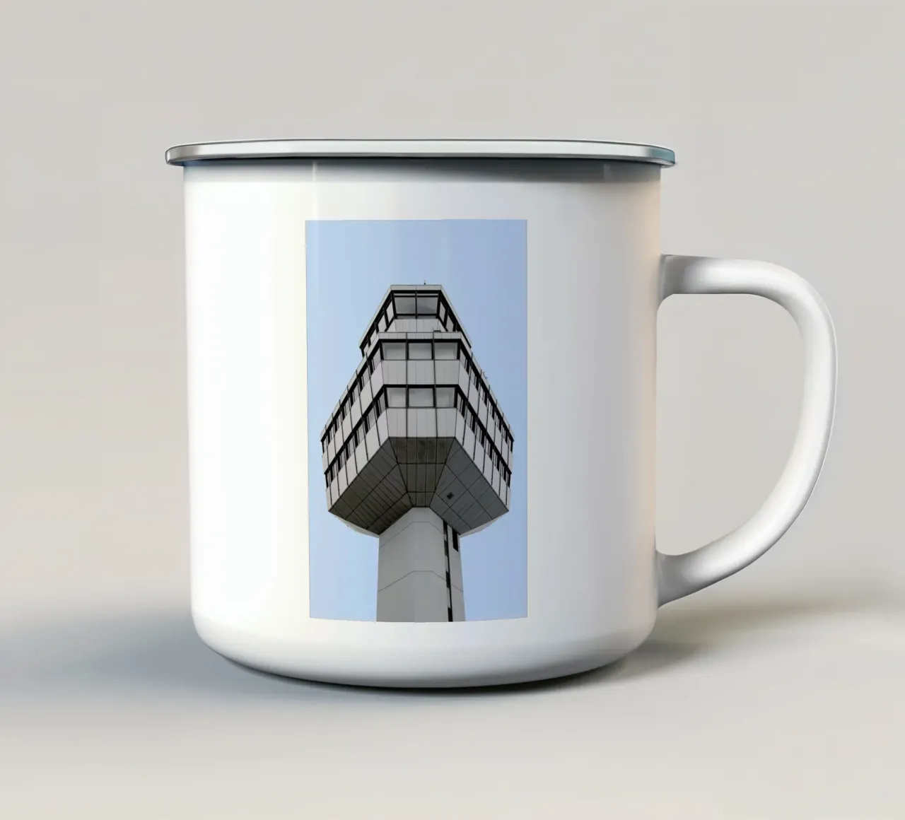 Tegel 3 tazza in smalto da Marc Schulthess