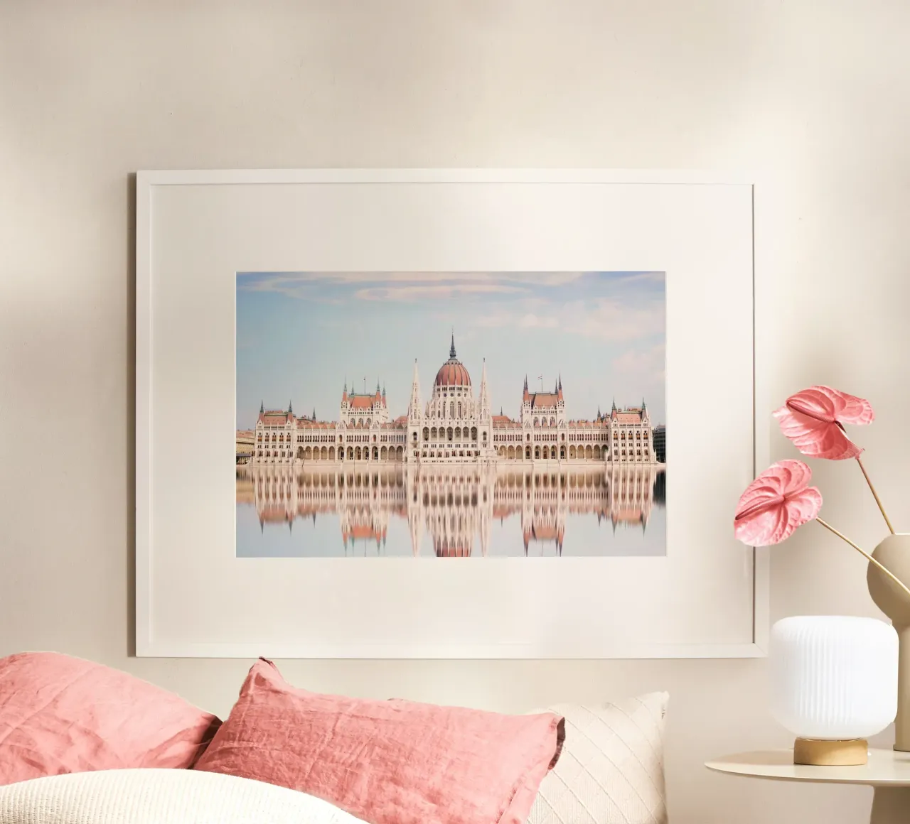 Hungarian Parliament @andreas_tornberg poster met kunststof frame van EyeEm Mobile GmbH
