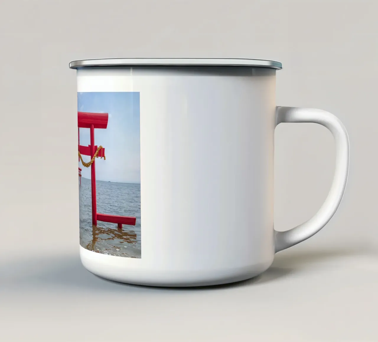 Santuario dell'Oceano a Kyushu, Giappone tazza in smalto da Marcel Bisig