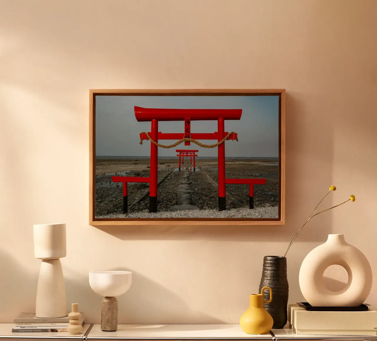 Porte Torii rosse tela con Cornice a cassetta da Marcel Bisig