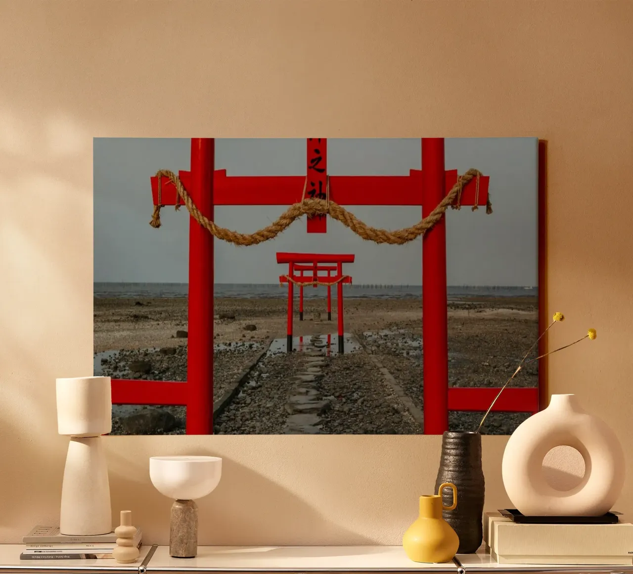 Porte Torii rosse tela con Cornice a cassetta da Marcel Bisig