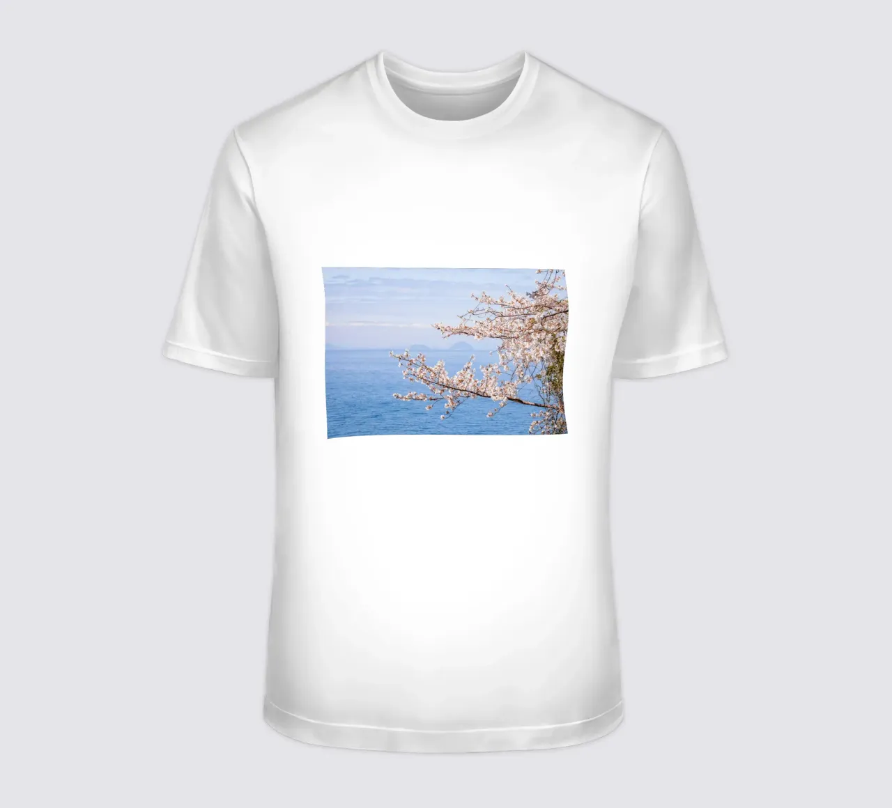 Fiori di ciliegio dell'oceano - Giappone t-shirt da Marcel Bisig