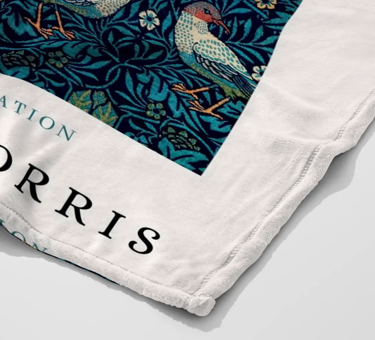 William Morris Arts & Crafts - Poster con motivi di uccelli coperta in pile da NorwesClub