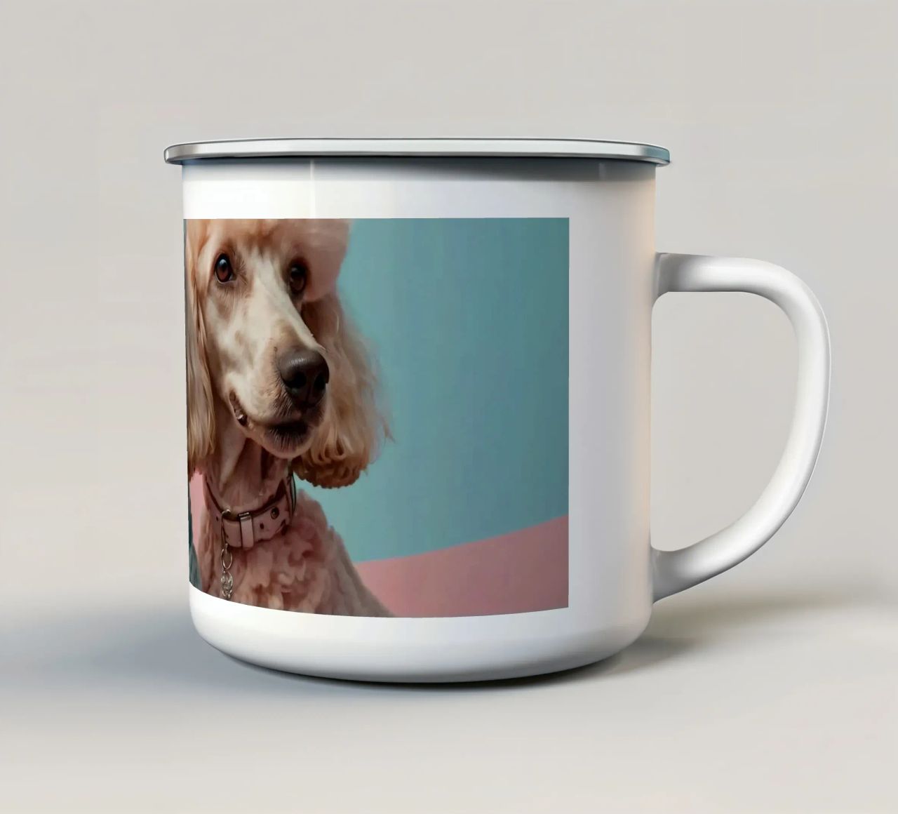 Dos coloridos caniches posan juntos frente a un pastel taza de esmalte de DesignDoodle