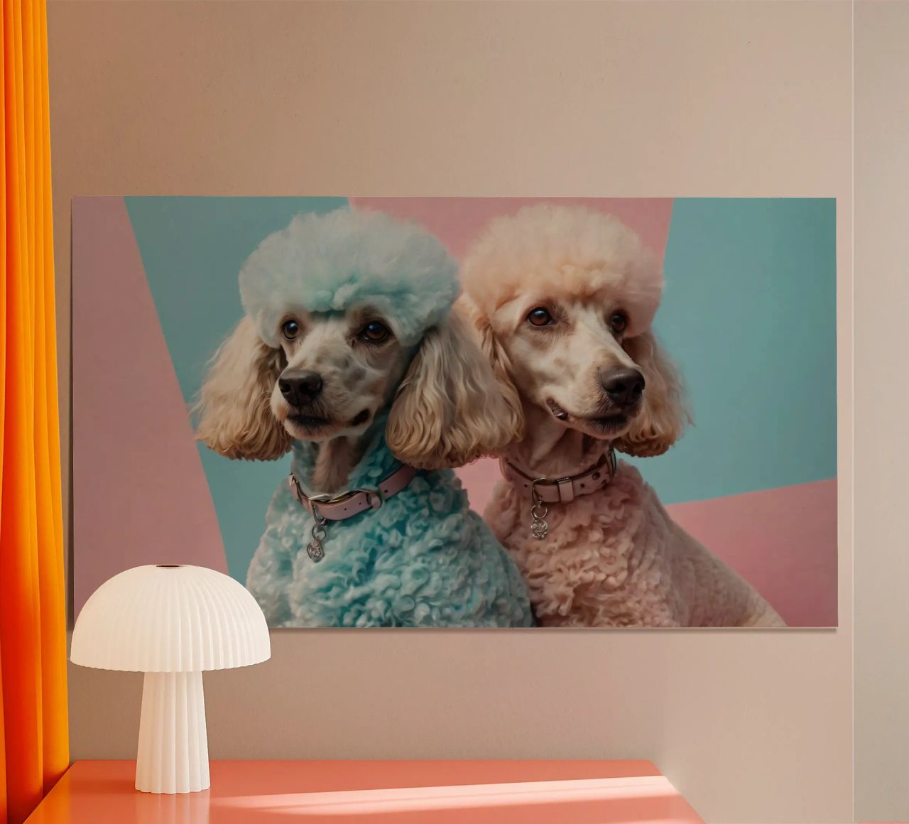 Dos coloridos caniches posan juntos frente a un pastel hahnemühle de DesignDoodle