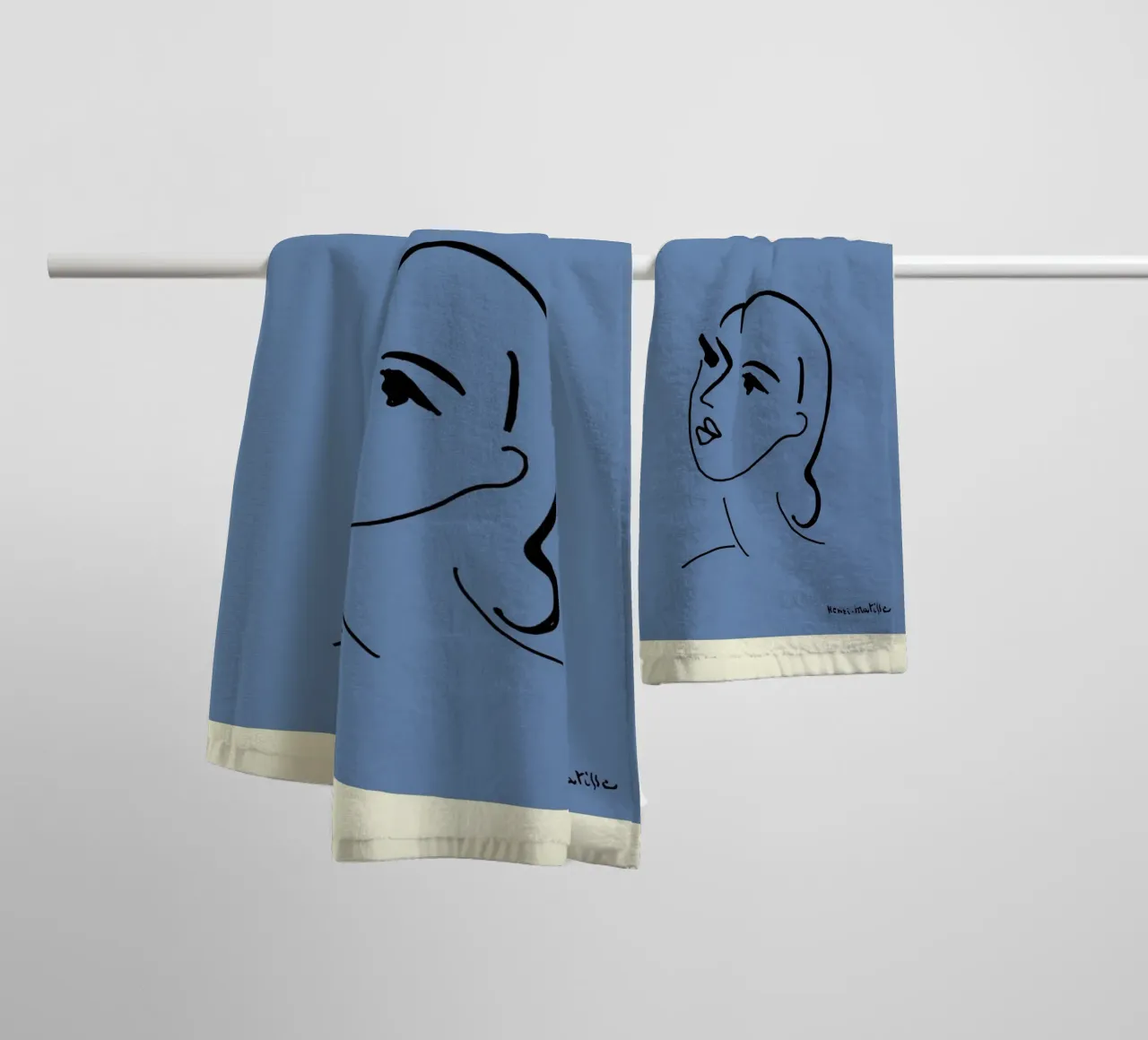 Matisse Blue Abstract Face Line Art Berggruen asciugamano da bagno da NorwesClub