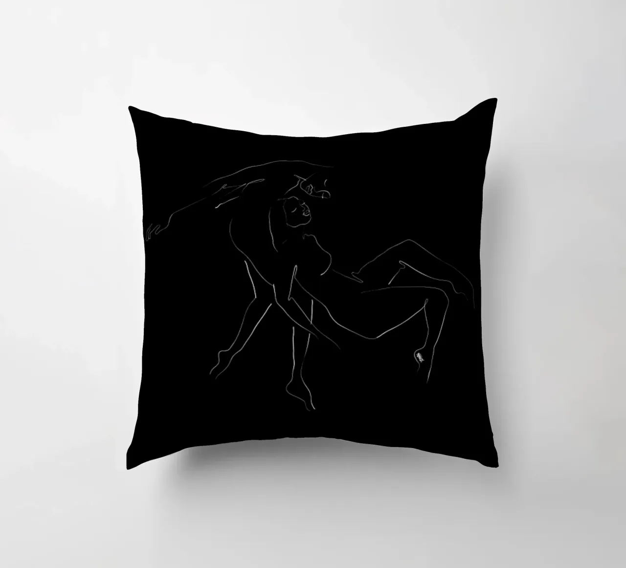 Couple decorative cushion by Ninhol
