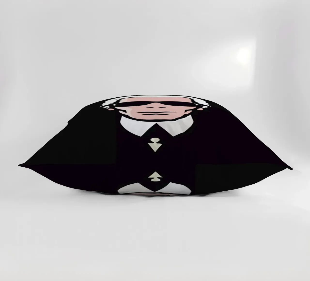 Lagerfeld cuscino da Bruno Morphet
