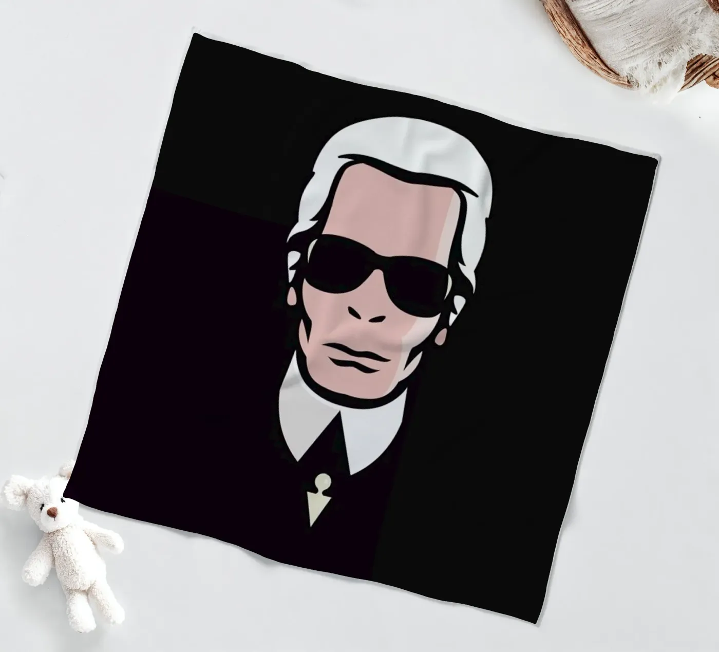 Lagerfeld fleecedeken van Bruno Morphet
