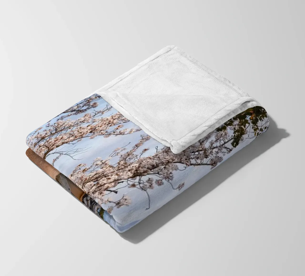 Muri di casta a Matsuyama, Giappone coperta in pile da Marcel Bisig
