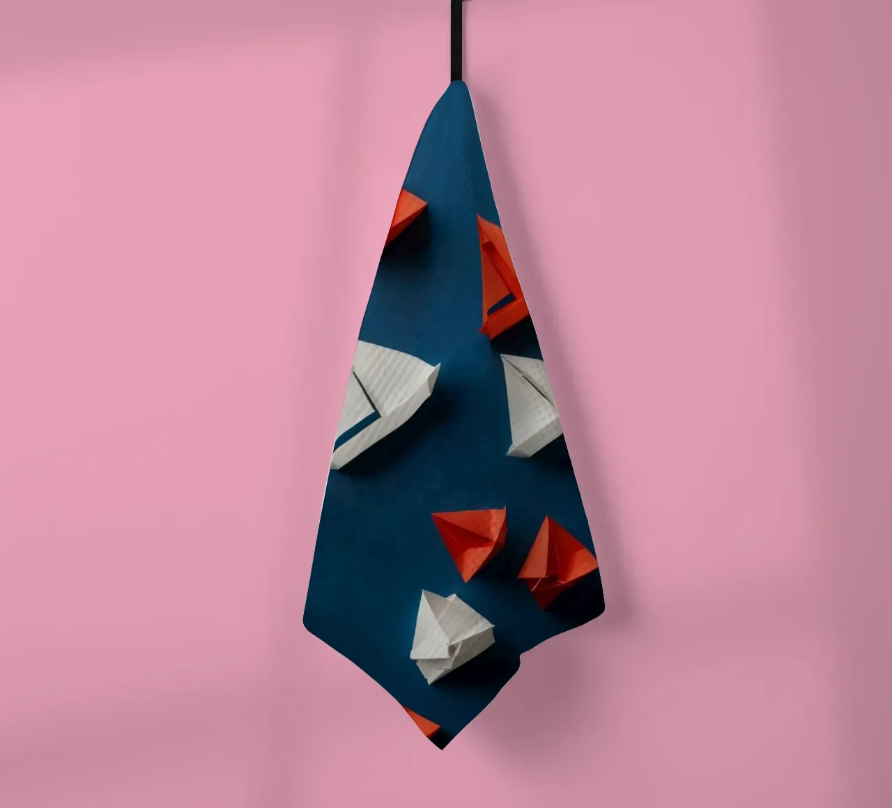 un'atmosfera romantica per San Valentino con le barchette di carta canovaccio da cucina da DesignDoodle