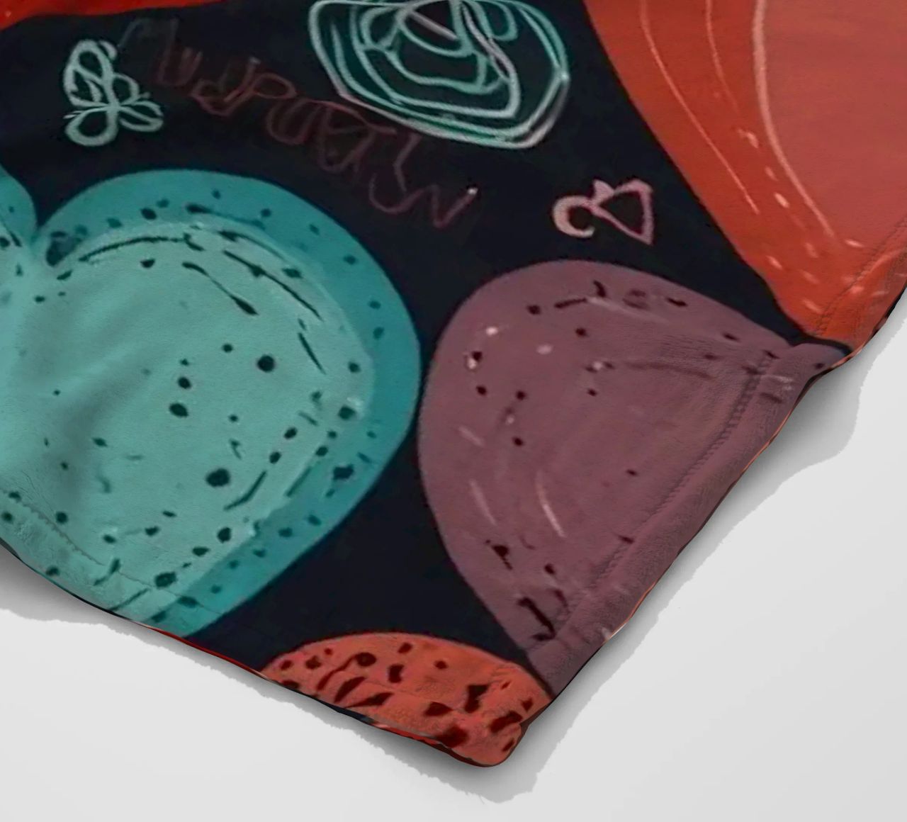 Kleurrijke hartpatronen creëren een feestelijke sfeer fleecedeken van DesignDoodle