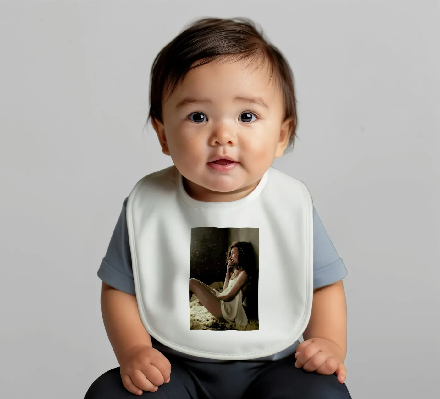 Soft Light bavoir de Runway Collective