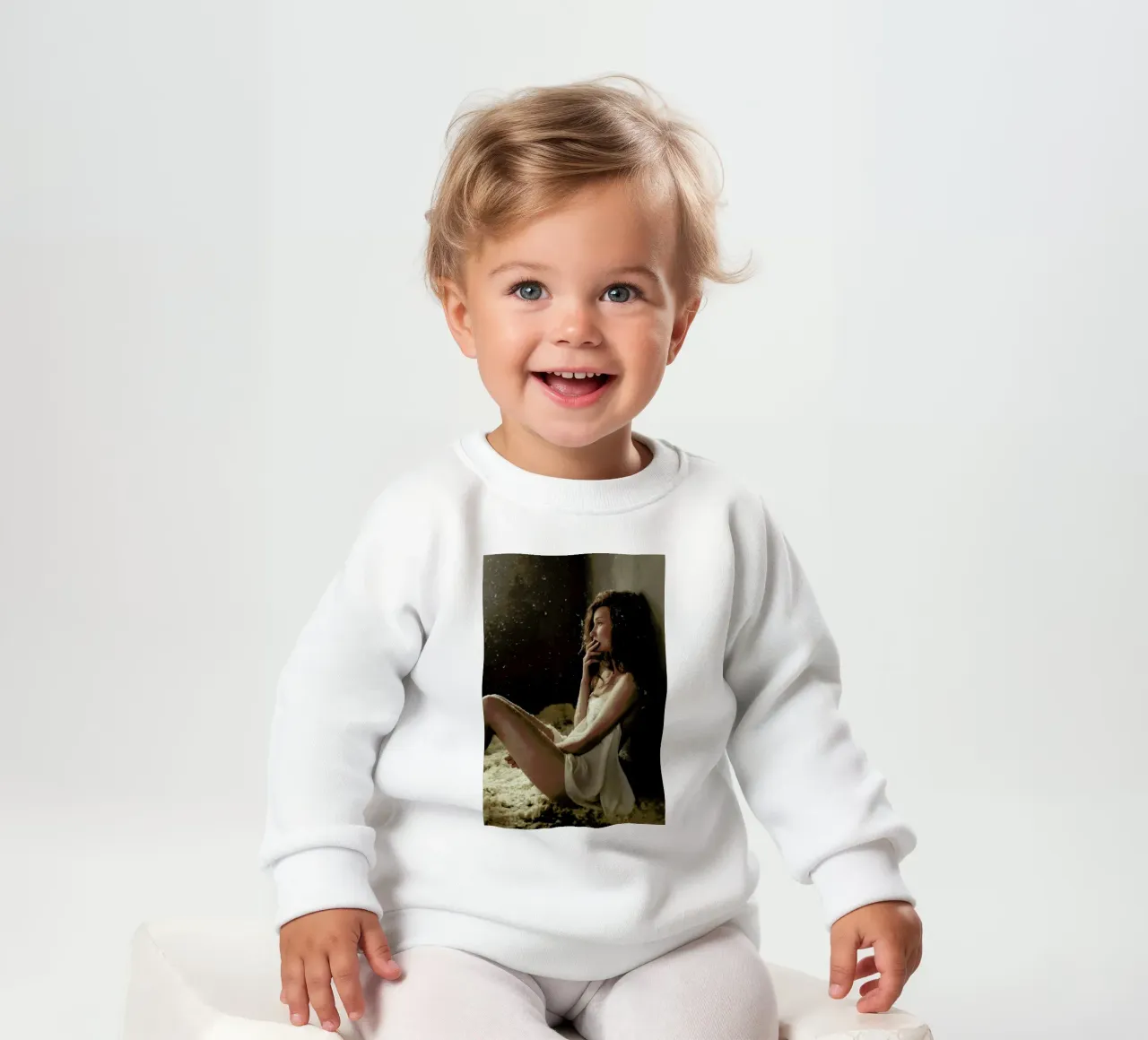 Soft Light baby sweatshirt van Runway Collective