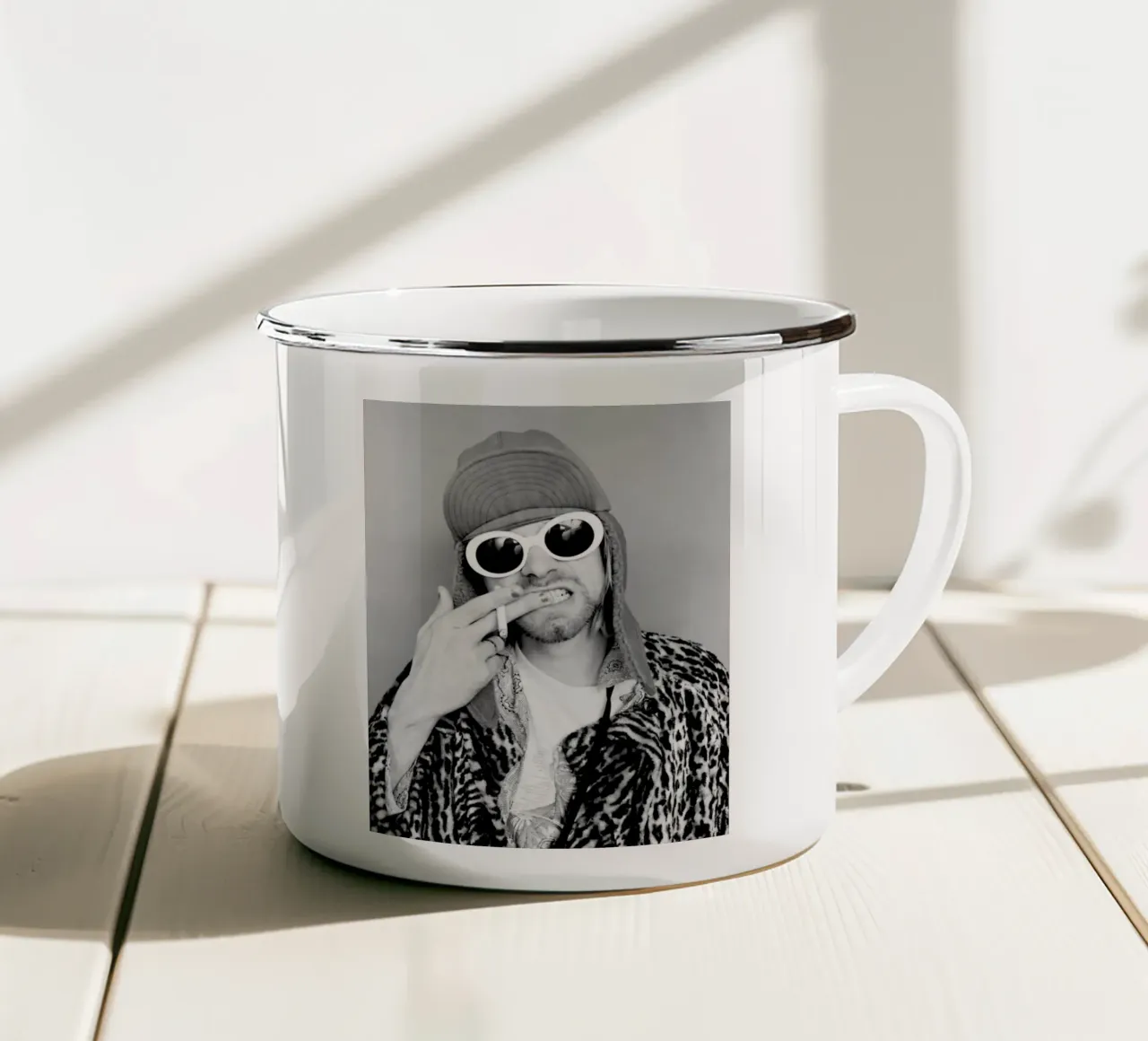 Kurt Cobain Nero Bianco tazza in smalto da British ART Store