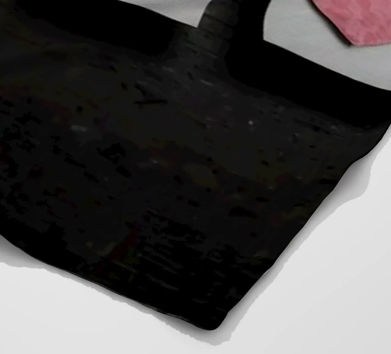 Cuori colorati appesi a una corda con luce calda coperta in pile da DesignDoodle