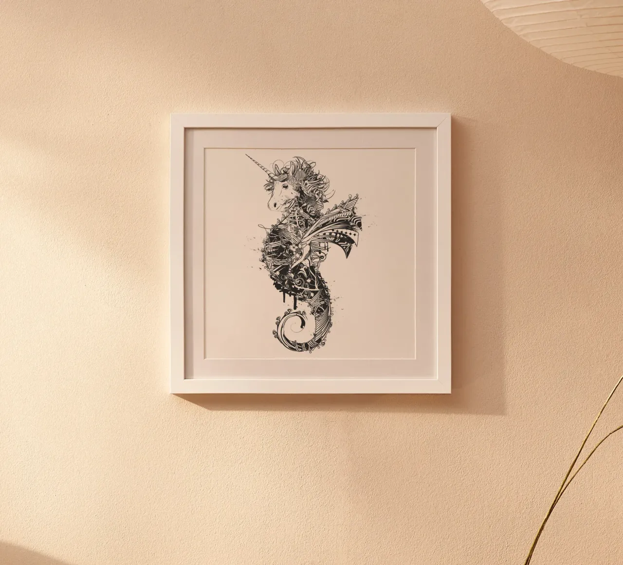 Fantasioso cavalluccio marino con testa di unicorno - motivo magico poster con telaio in legno da NA/MO