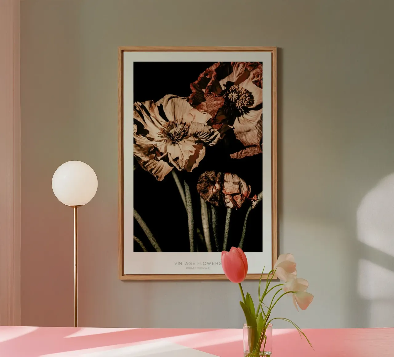 Fiori scuri d'annata Papaver Orientalis alluminio dibond da Monika Strigel