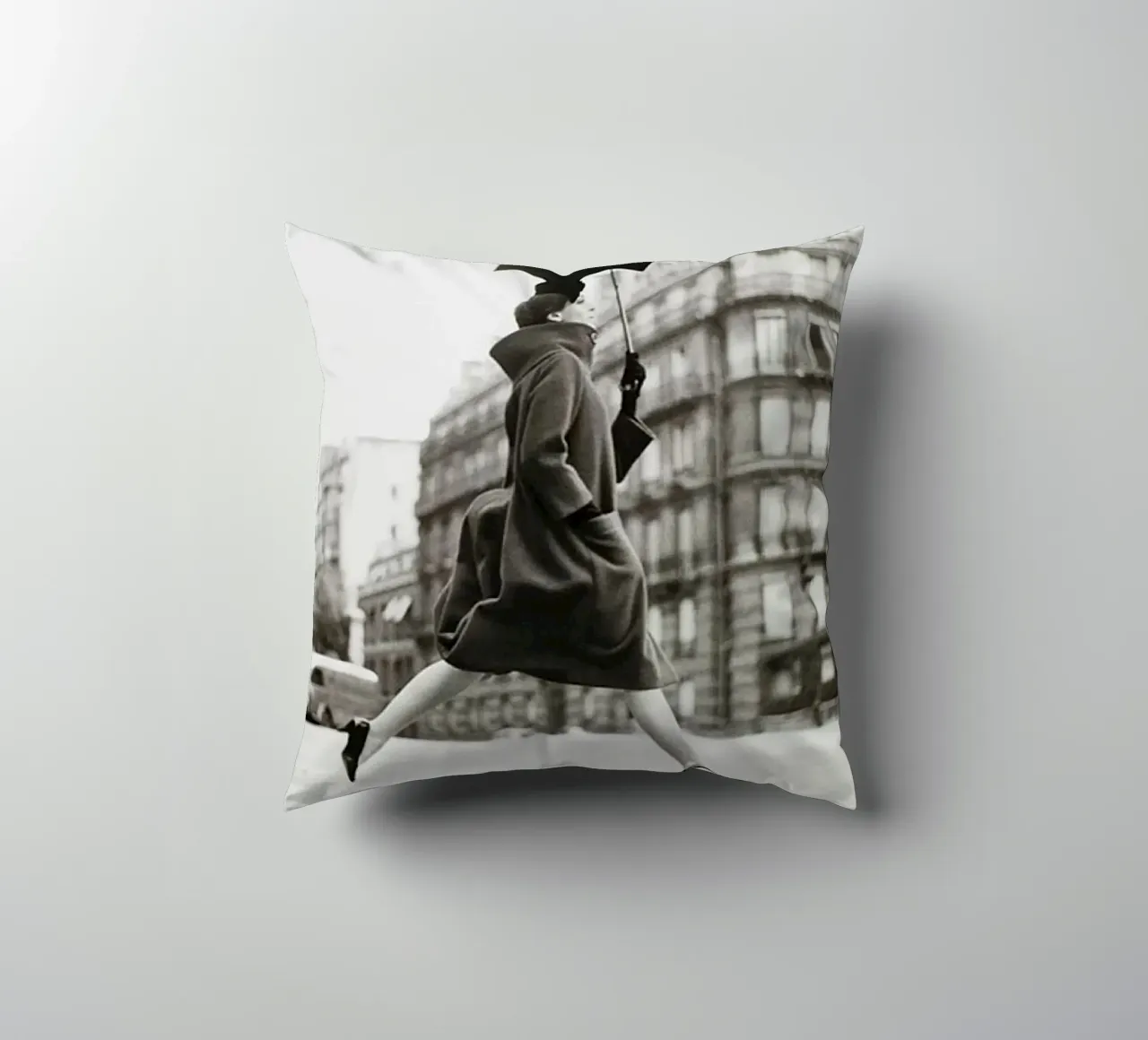 Camminare nell'aria cuscino da Piere art Shops