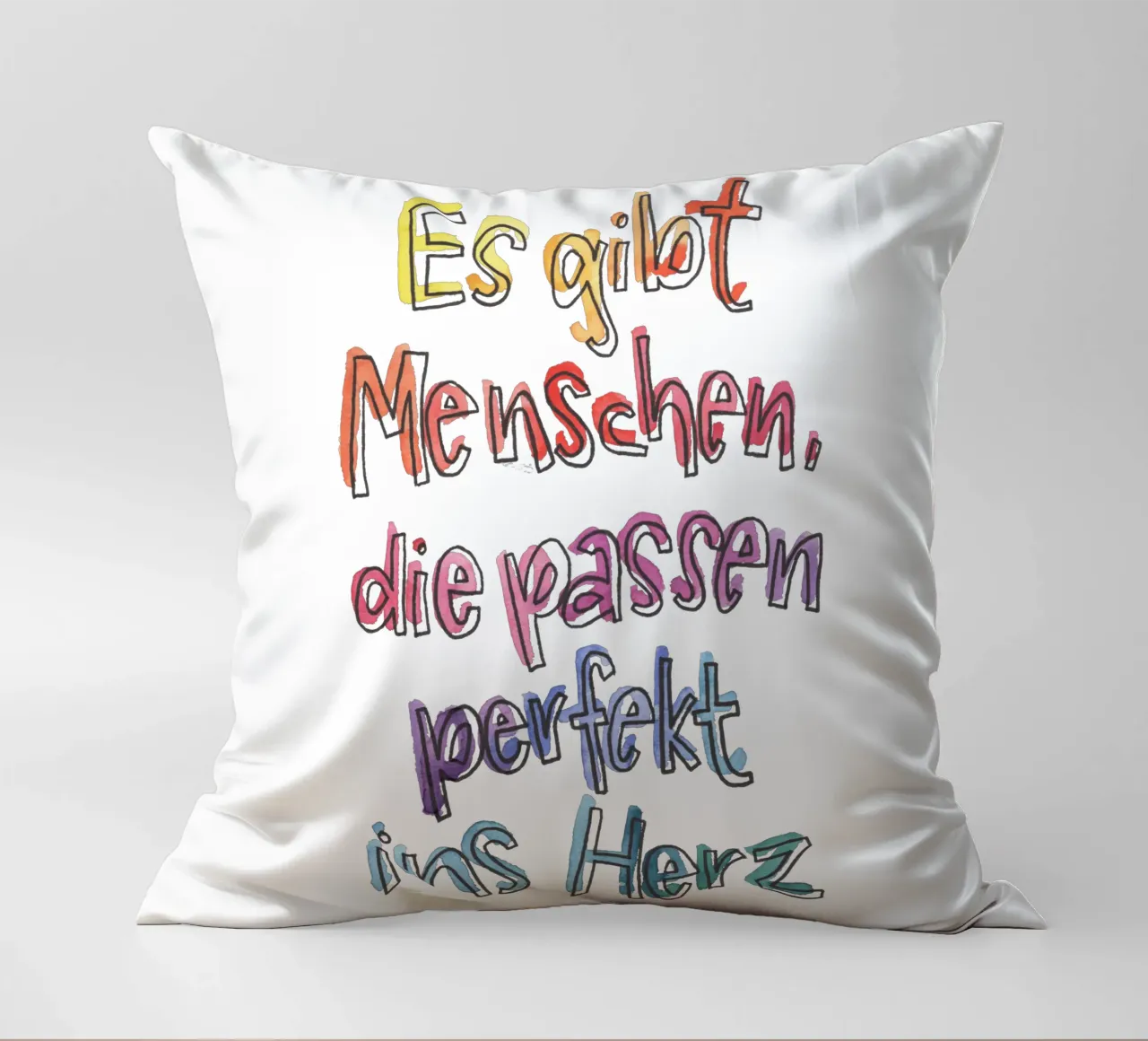 Perfekt ins Herz Regenbogen cuscino da Brushmeetspaper