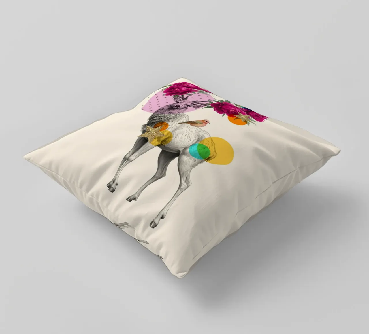 Antlers in Bloom cuscino da Indigo Rain
