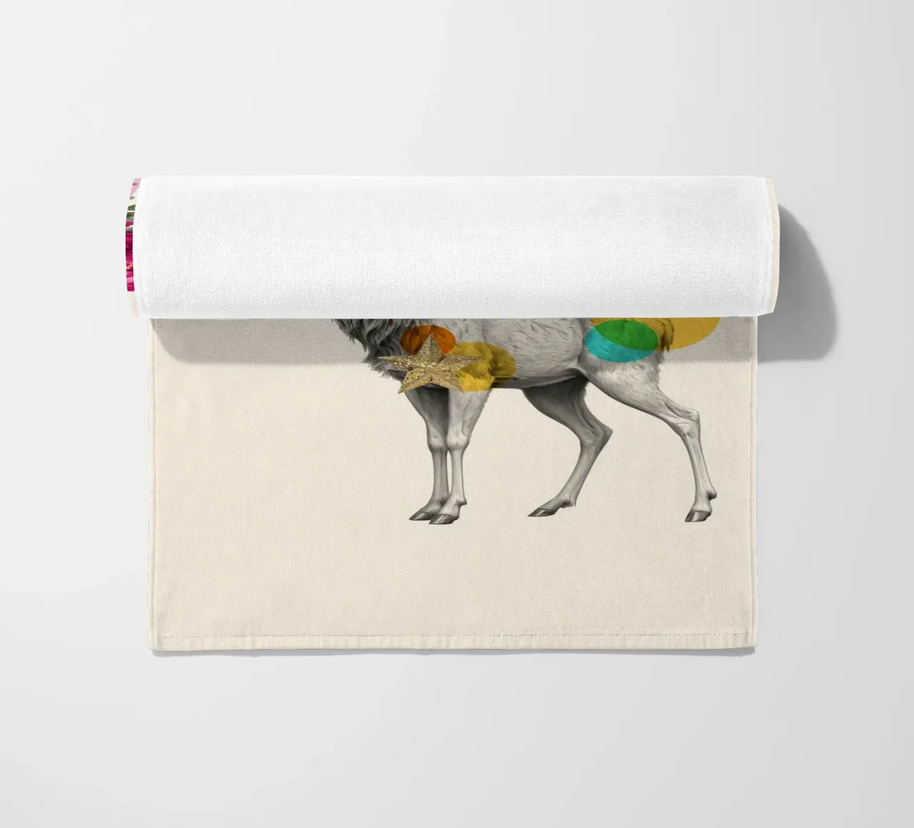 Antlers in Bloom telo mare da Indigo Rain