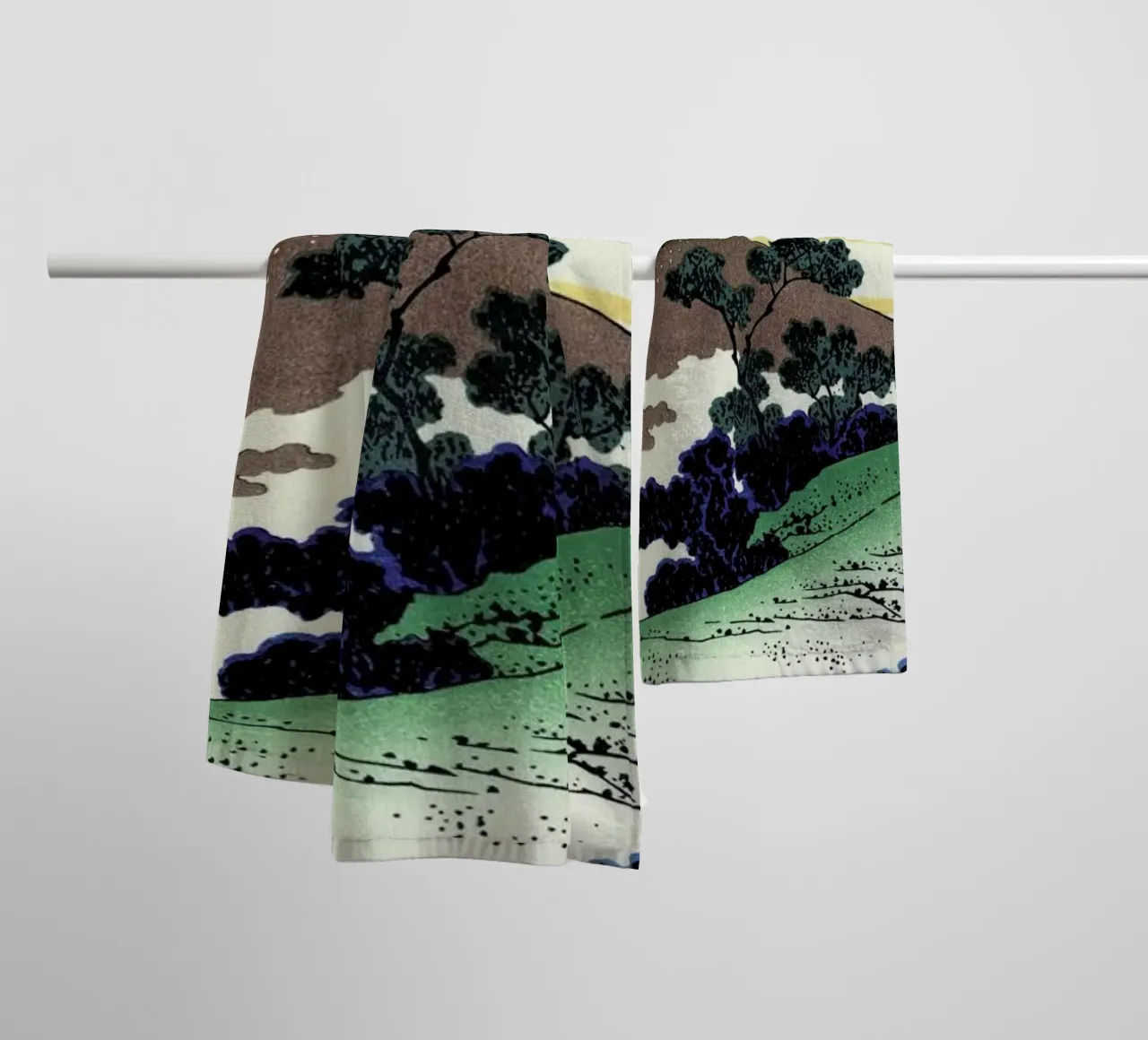 Hokusai - Inume Pass in Kai Province asciugamano da bagno da ARTOTHEK