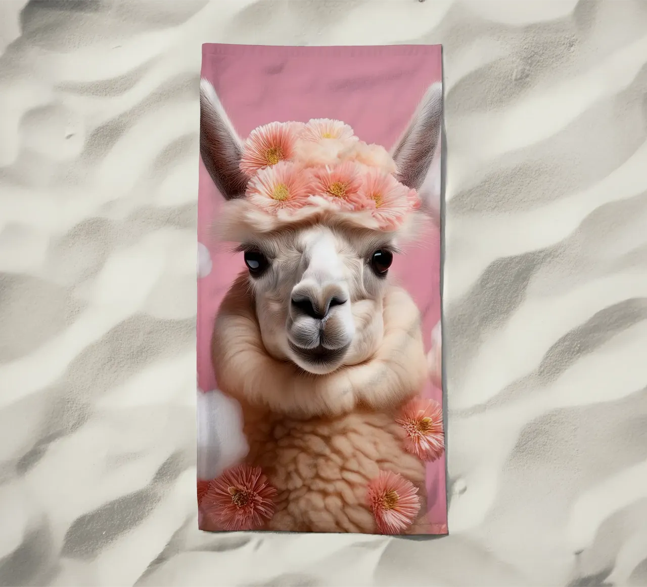 Lama con corona di fiori in un paesaggio nuvoloso da sogno - Boho Animal telo mare da FlexiDesignsByK