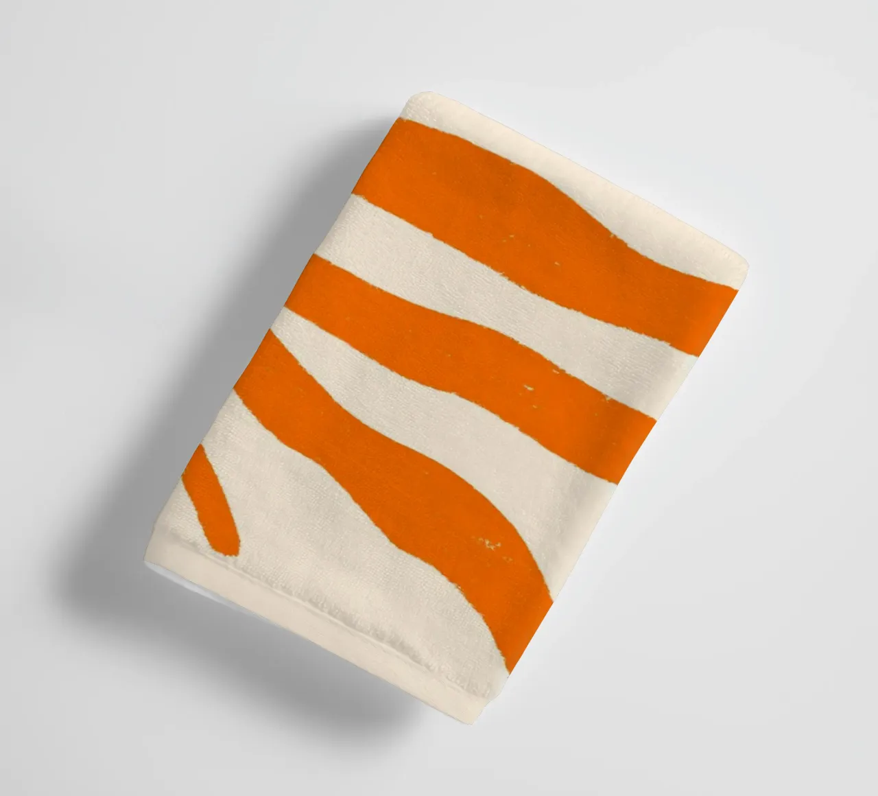 Orange Silhouette Strukturierter Zweig 2 Handtuch von Wackapacka