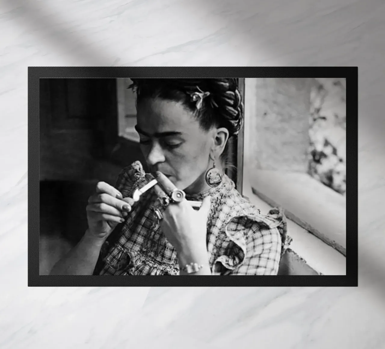 Frida Smooking zerbino da Popo Photograph