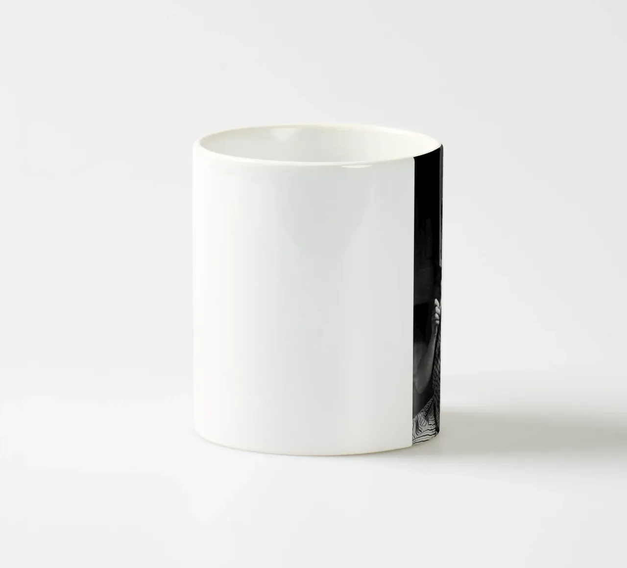 Frida Smooking tazza in ceramica da Popo Photograph