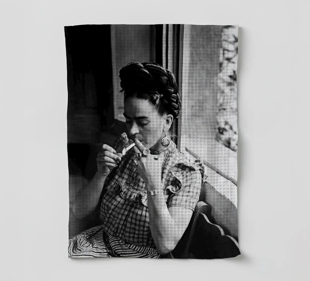 Frida Smooking canovaccio da cucina da Popo Photograph