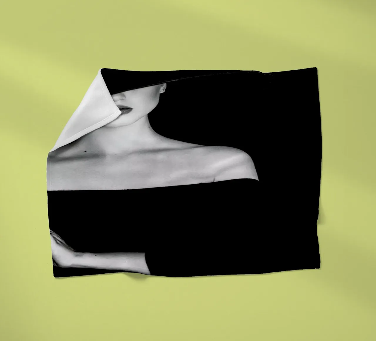 Mystique coperta in pile da Runway Collective
