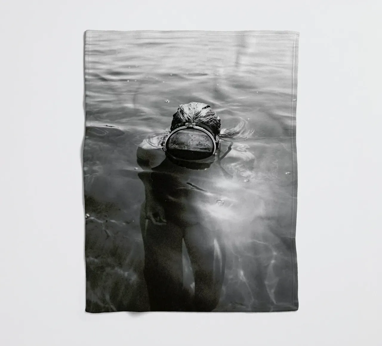 Starnberg coperta in pile da Chris Abatzis