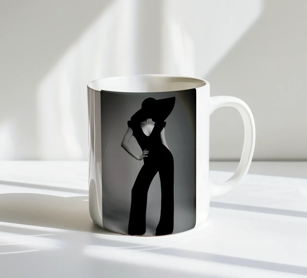 Silhouette tazza in ceramica da Runway Collective