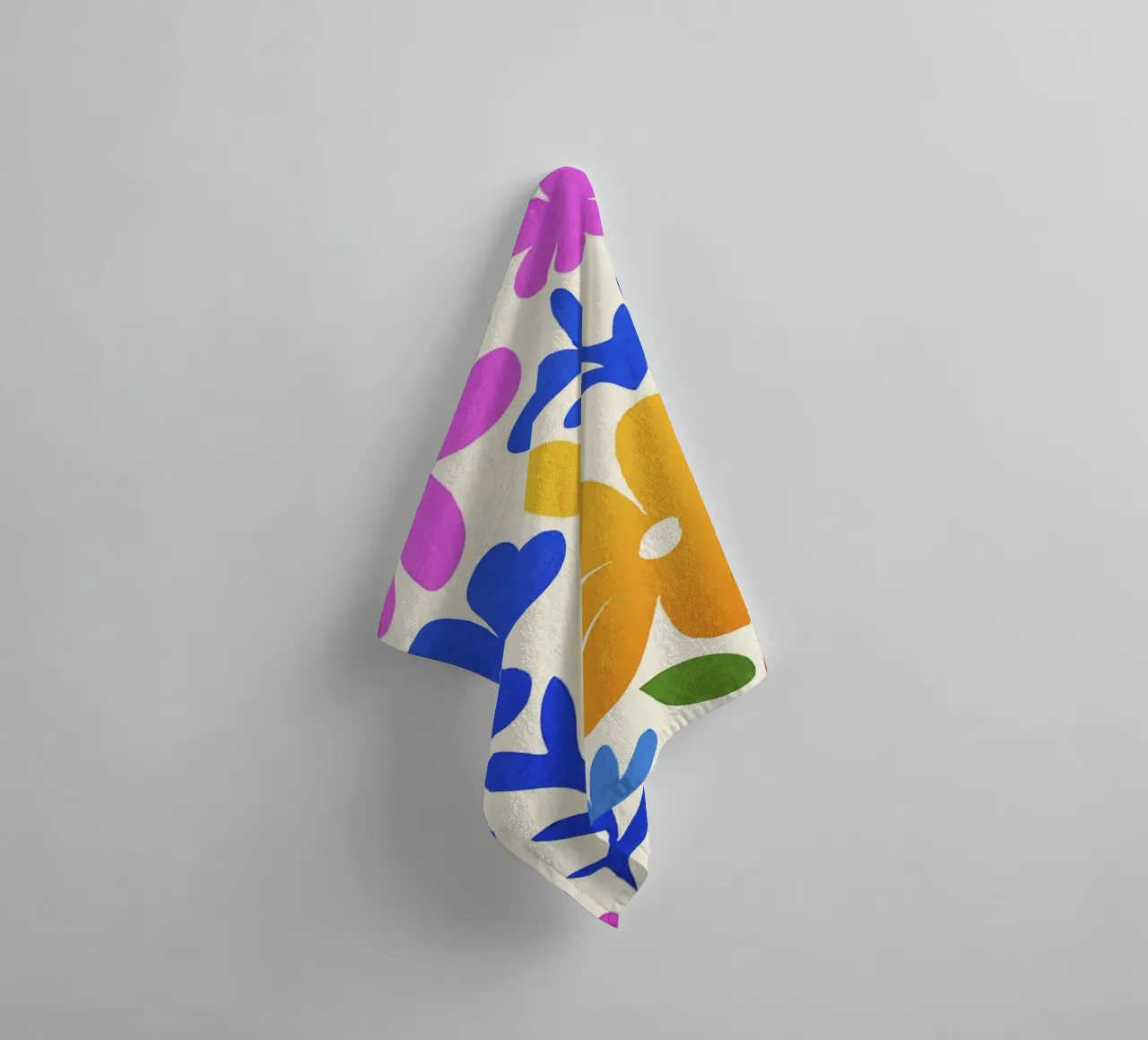 Matisse Groovy Zomerbloementuin badhanddoek van Andrea Haase Modern Home