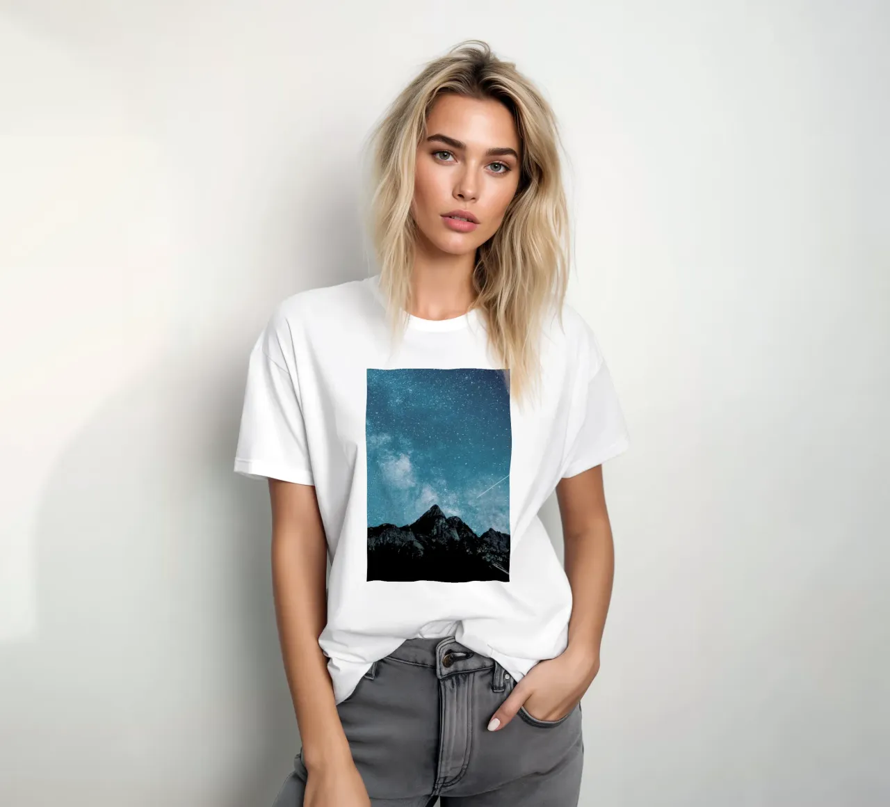 Dream Of Falling Stars @MichaelSchauer t-shirt da EyeEm Mobile GmbH
