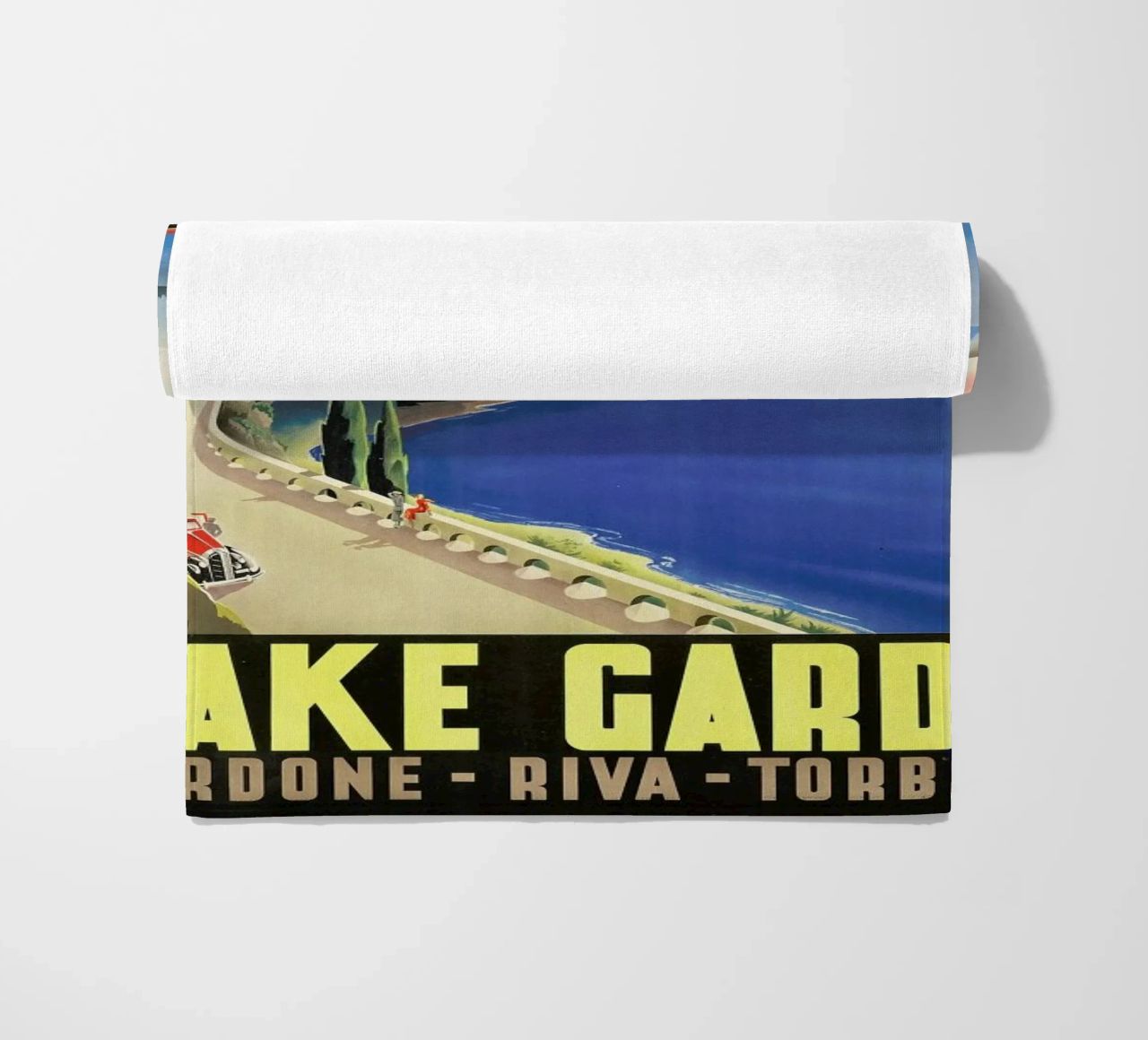 Lake Garda Strandtuch von ARTOTHEK