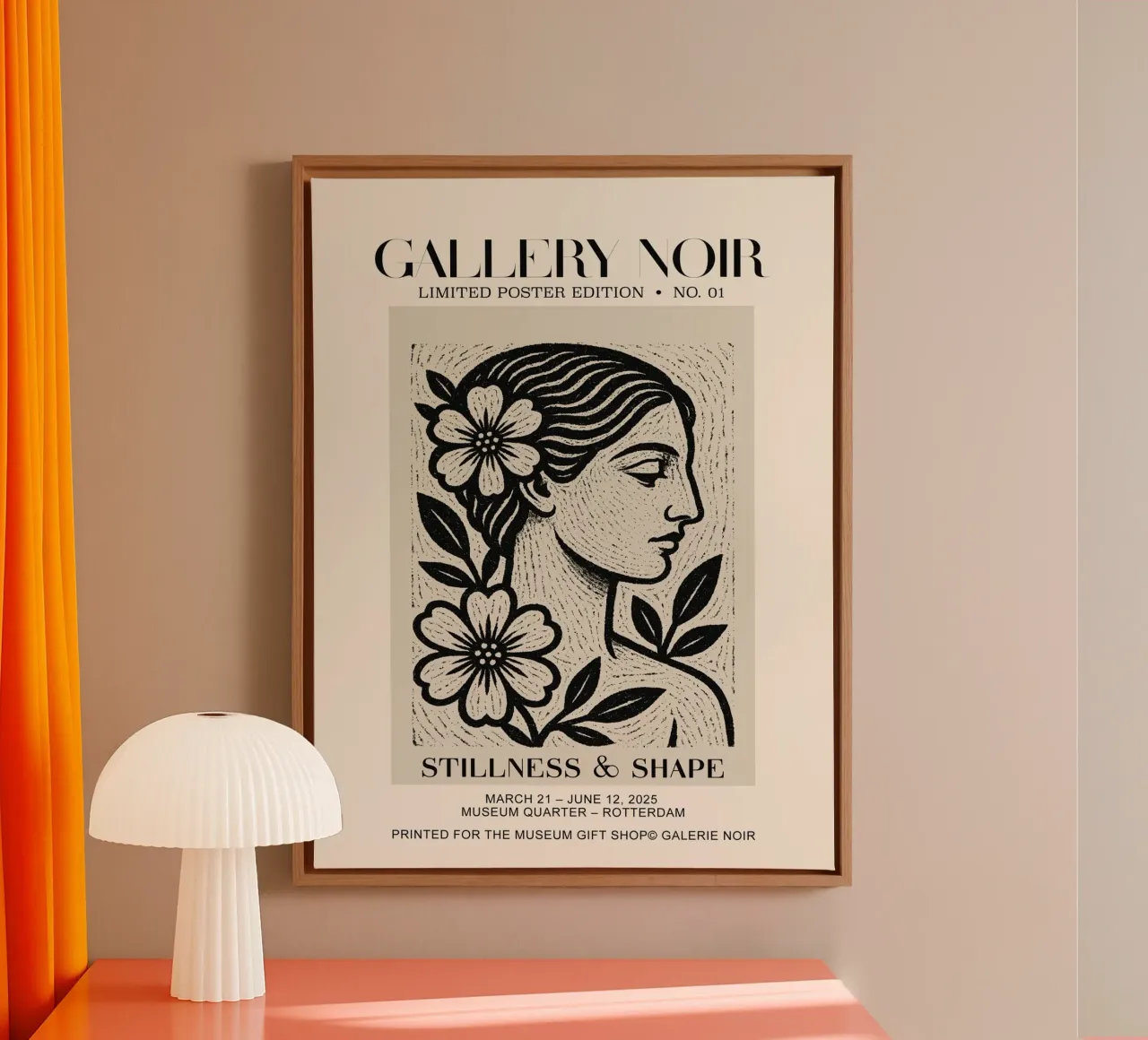 Gallery Noir No 01 tela con Cornice a cassetta da treechild