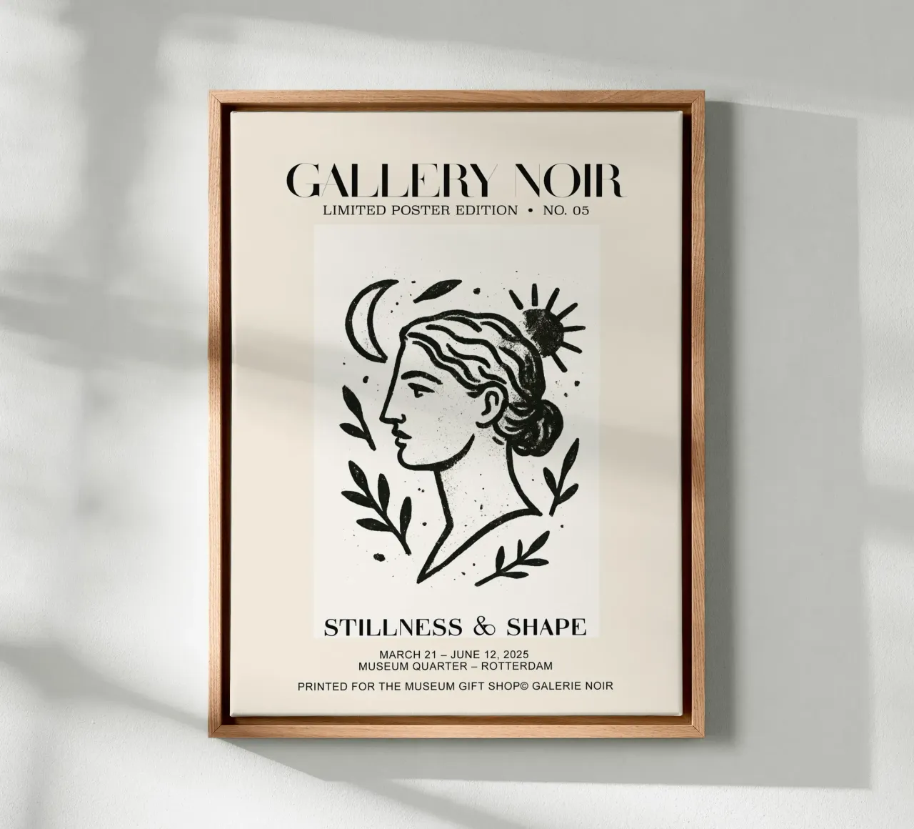 Gallery Noir No 05 tela con Cornice a cassetta da treechild