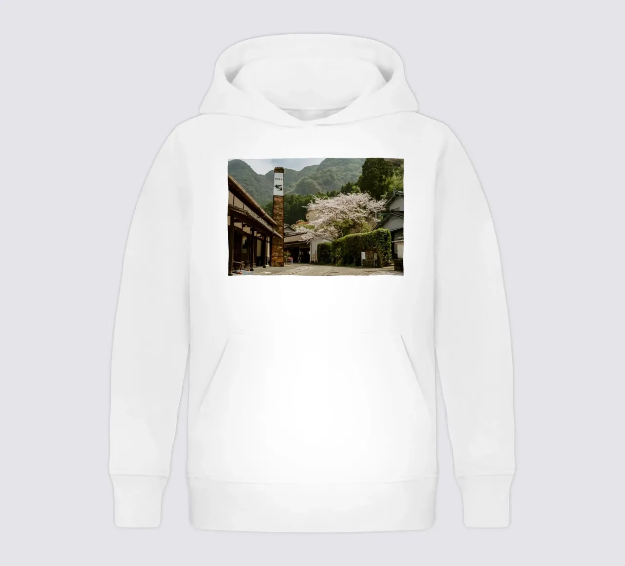Okawachiyama Cherry Blossoms - Kyushu, Japan kinder hoodie van Marcel Bisig