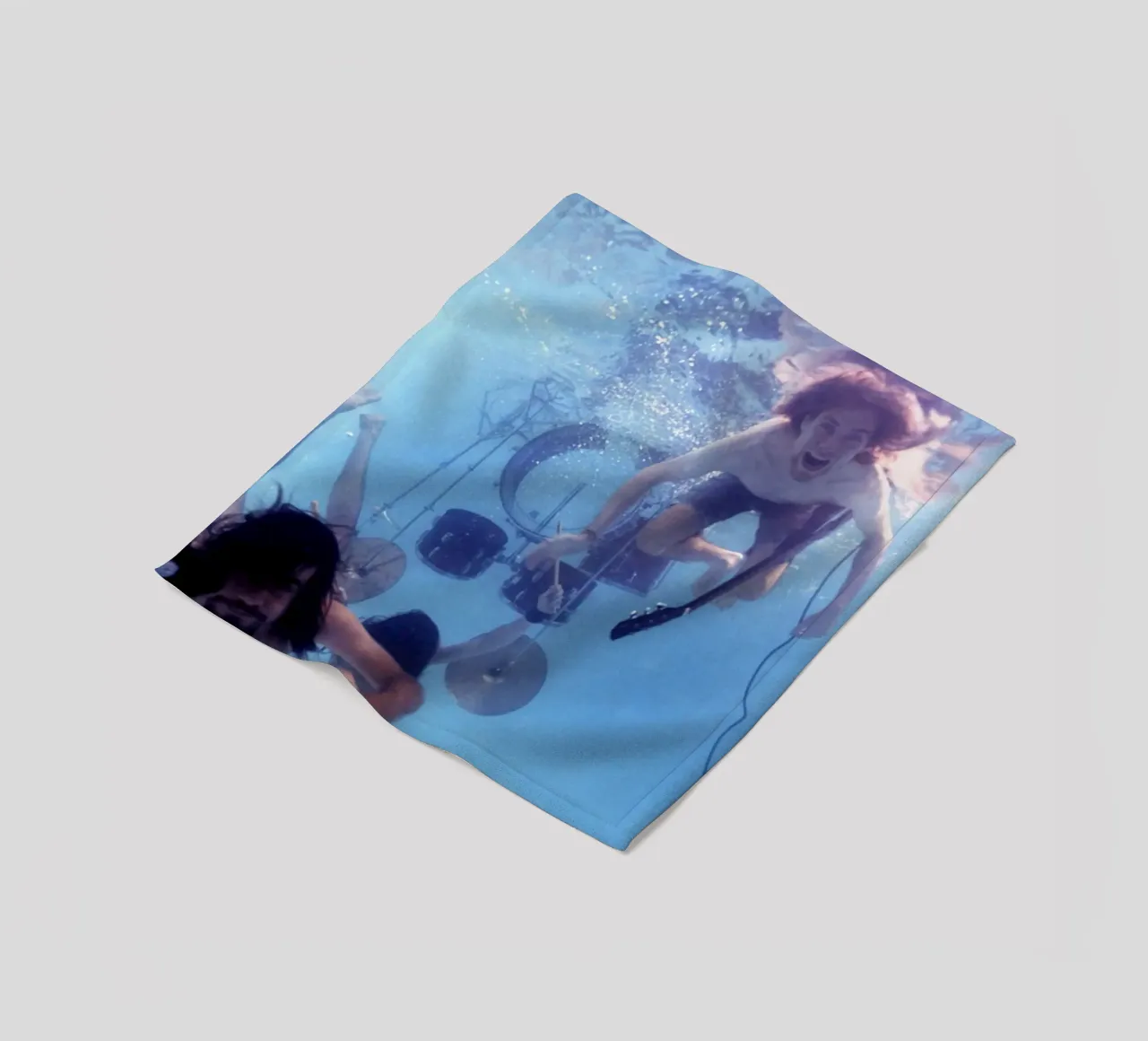 Nirvana sott'acqua coperta in pile da HUMMERSONIC