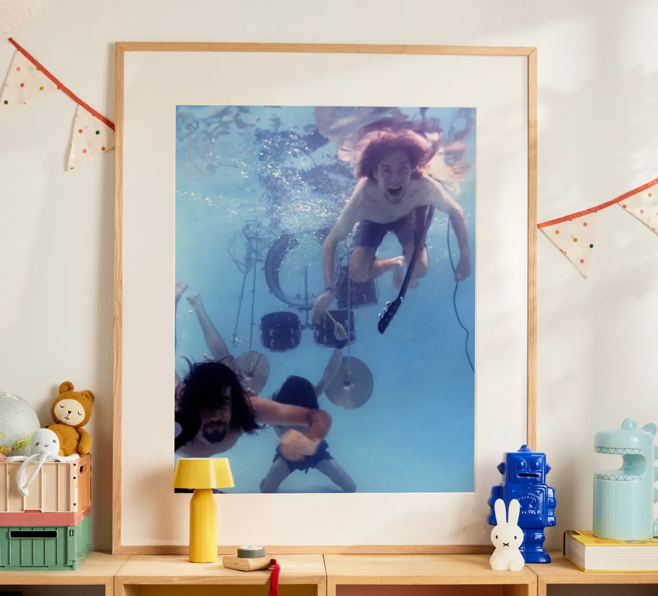 Nirvana sott'acqua poster con telaio in legno da HUMMERSONIC